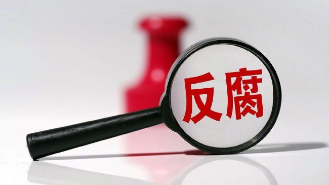 《夺冠》《我和我的家乡》《金刚川》《气•球》等年度佳片，与张艺谋、陈可辛、林超贤、巩俐、范伟、张 唯见长江 光影绽放:电影频道M榜荣誉之夜圆满落幕 2025-11-04 2024至2025年度中国电影大数据暨电影频道M榜荣誉之夜，于10月30日在湖北宜昌盛大举行。
